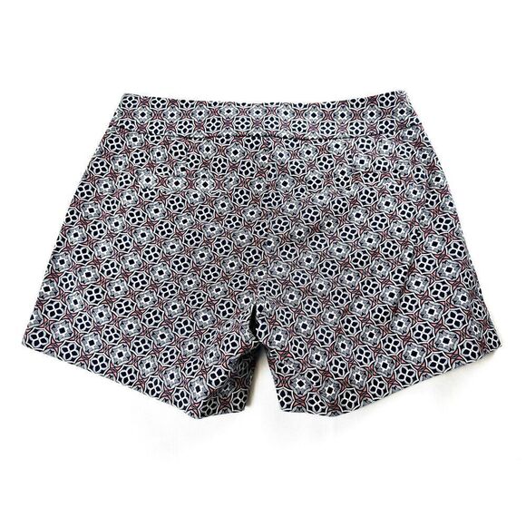 Classy J. Crew 5" Chino Shorts in Medallion Design Sz 0 EUC // Preppy // Summer - Picture 2 of 7